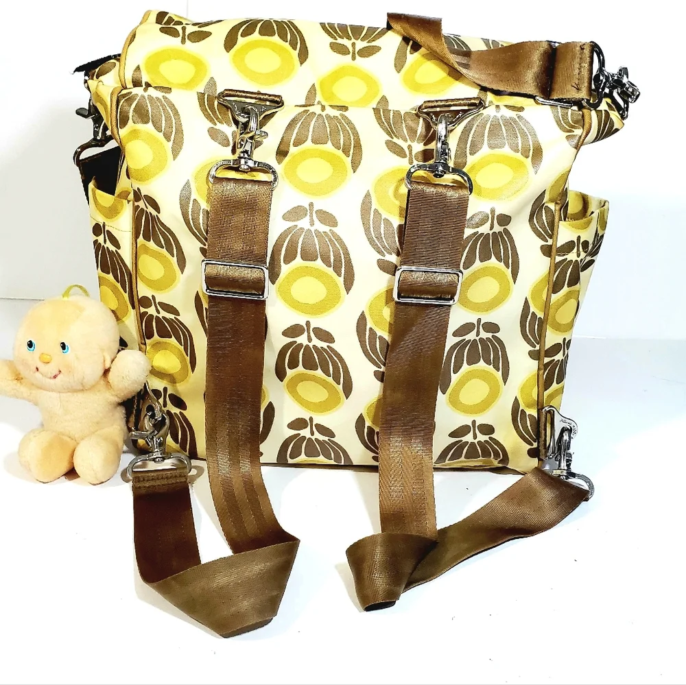 Petunia Pickle Bottom Diaper Bag Backpack Removable Changing Pad Multi-Pockets